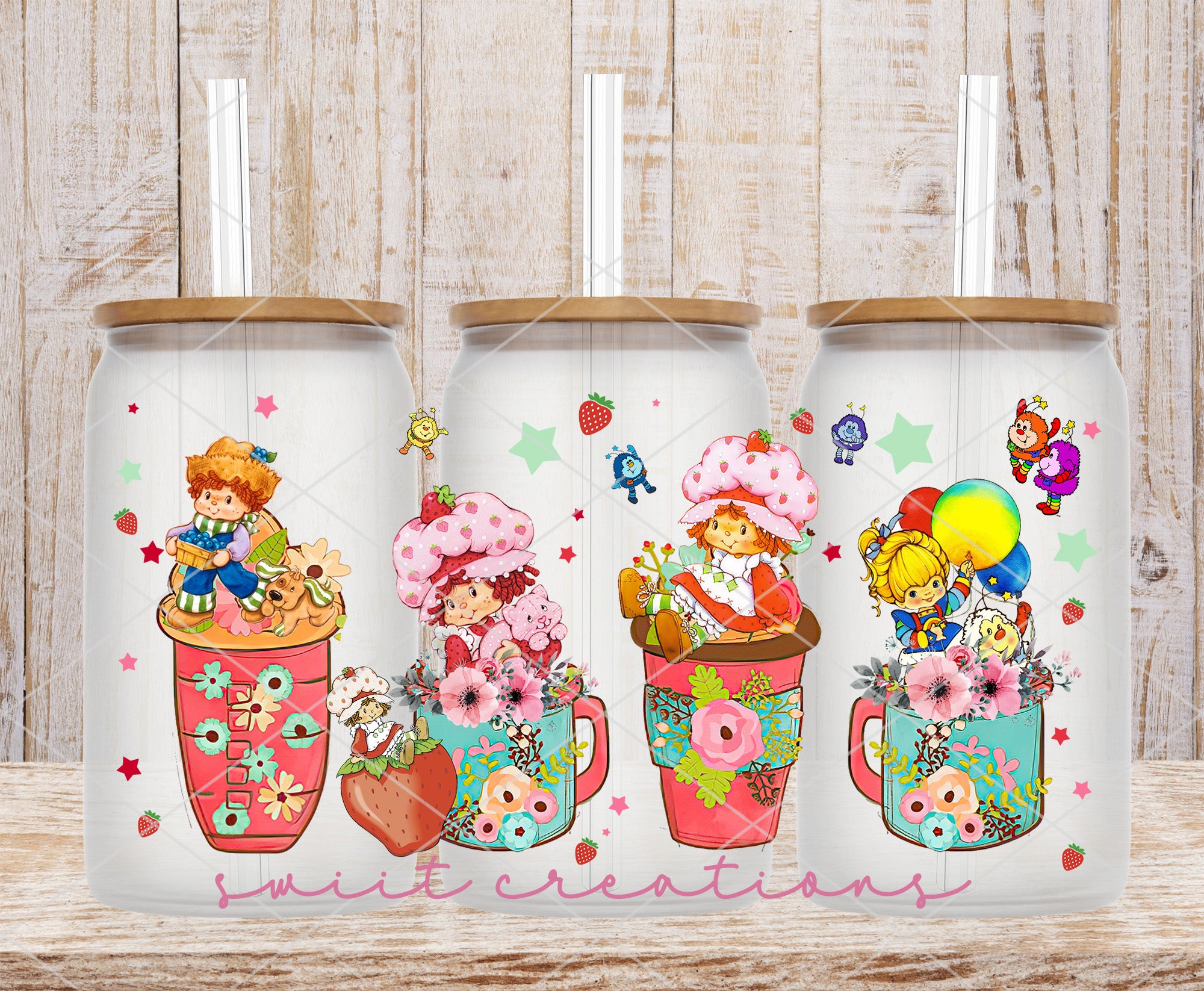 a couple of cups that are on a table