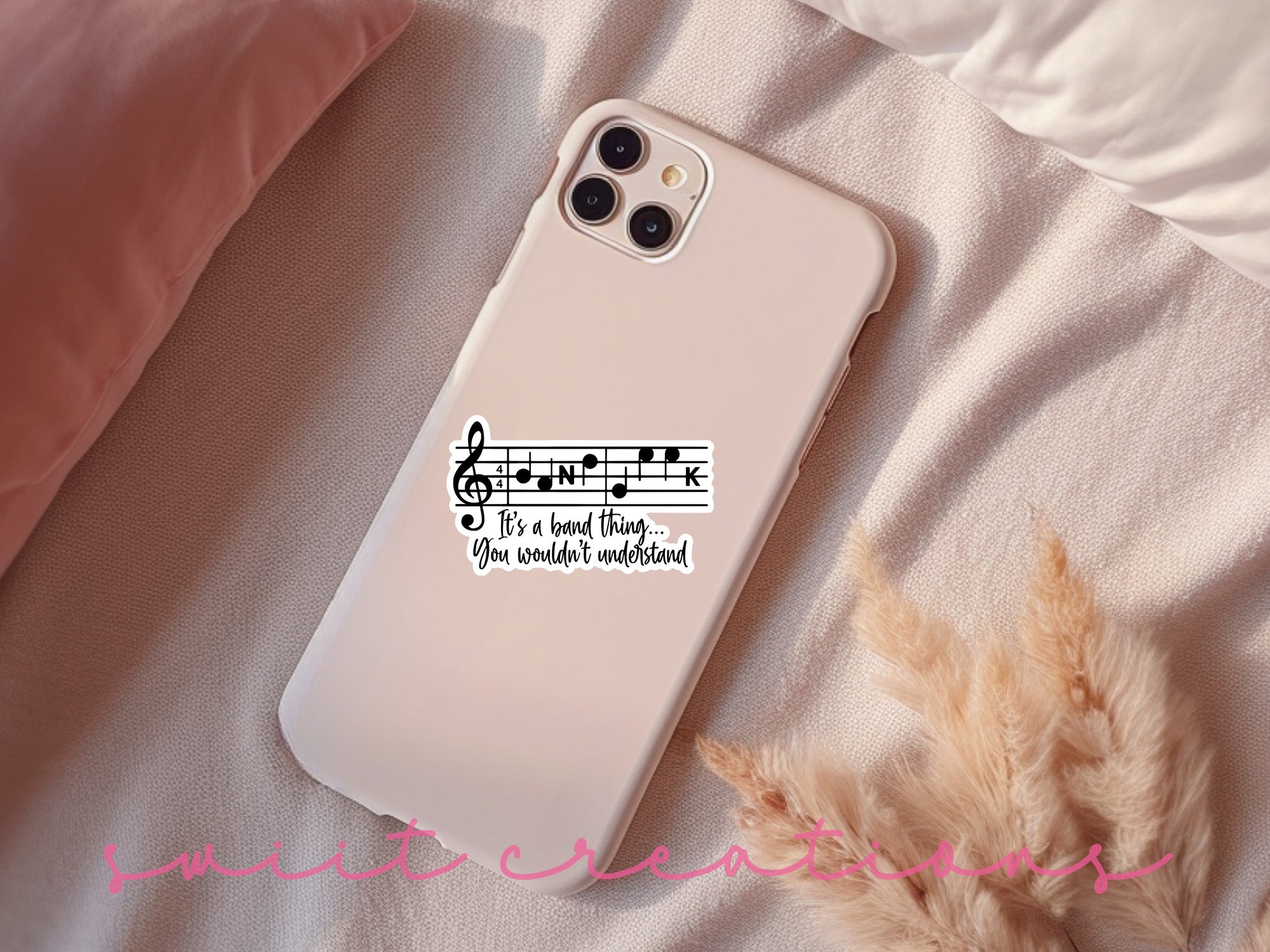 a phone case with a musical note on it