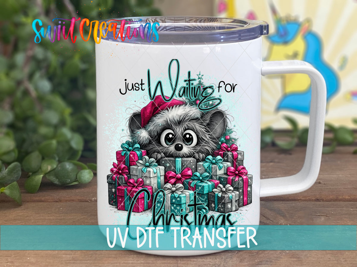Raccoon gift design on handled mug