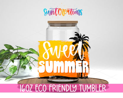 Sweet Summer design on a 16 oz clear glass tumbler with bamboo lid