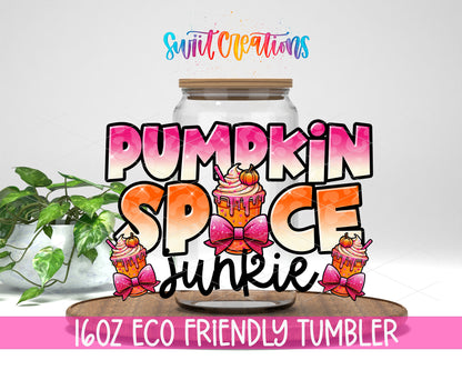 Pumpkin Spice Junkie design on a 16 oz clear glass tumbler with bamboo lid