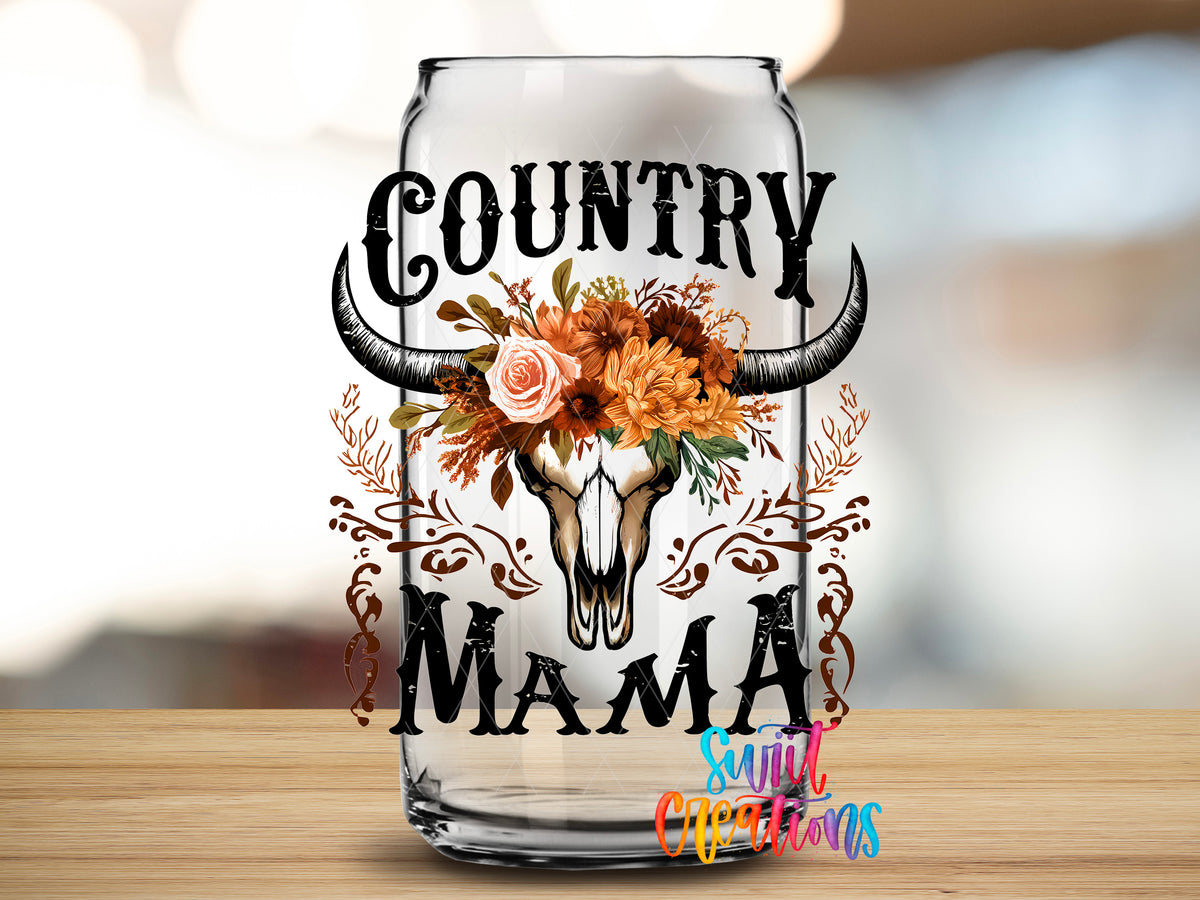 Country Mama design close-up on a clear glass can tumbler