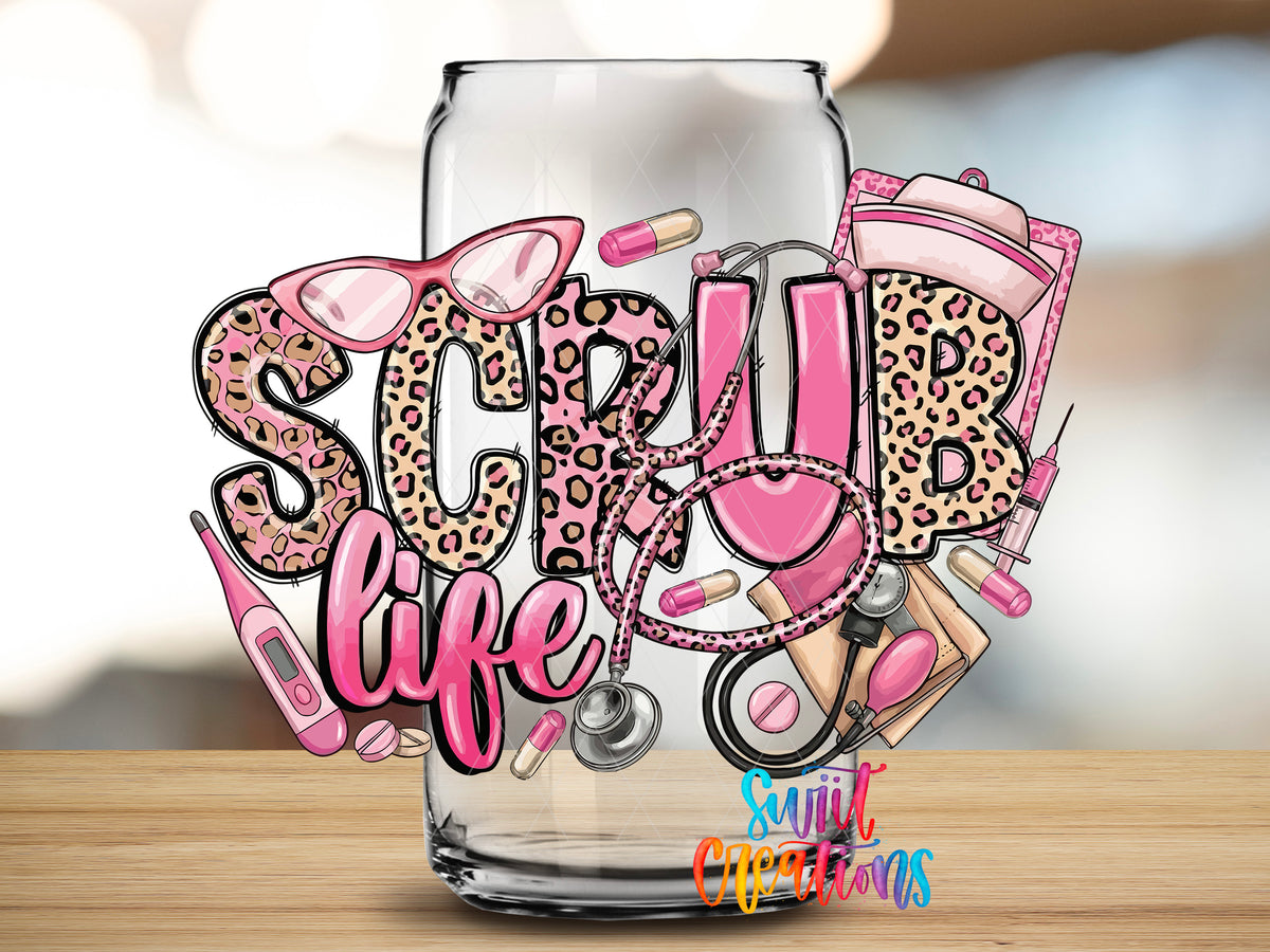 Scrub Life design close-up on a clear glass can tumbler