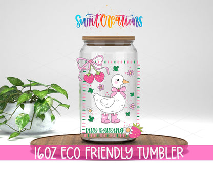 Dilly Dallying design on a 16 oz clear glass tumbler with bamboo lid