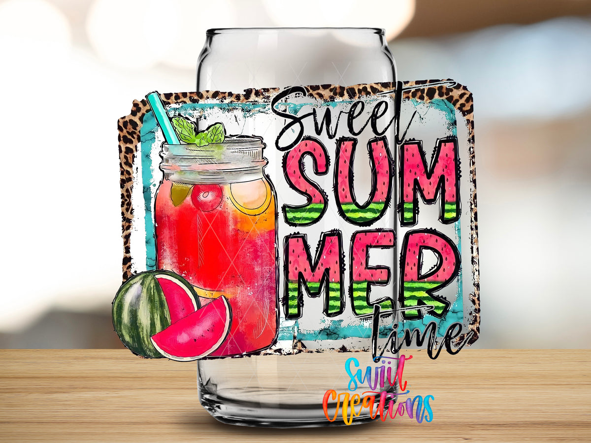 Sweet Summertime design close-up on a clear glass can tumbler