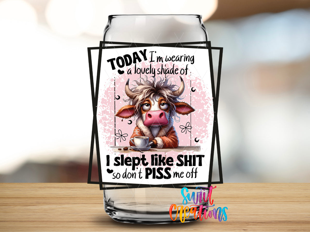 Today I Am Wearing Cow design close-up on a clear glass can tumbler