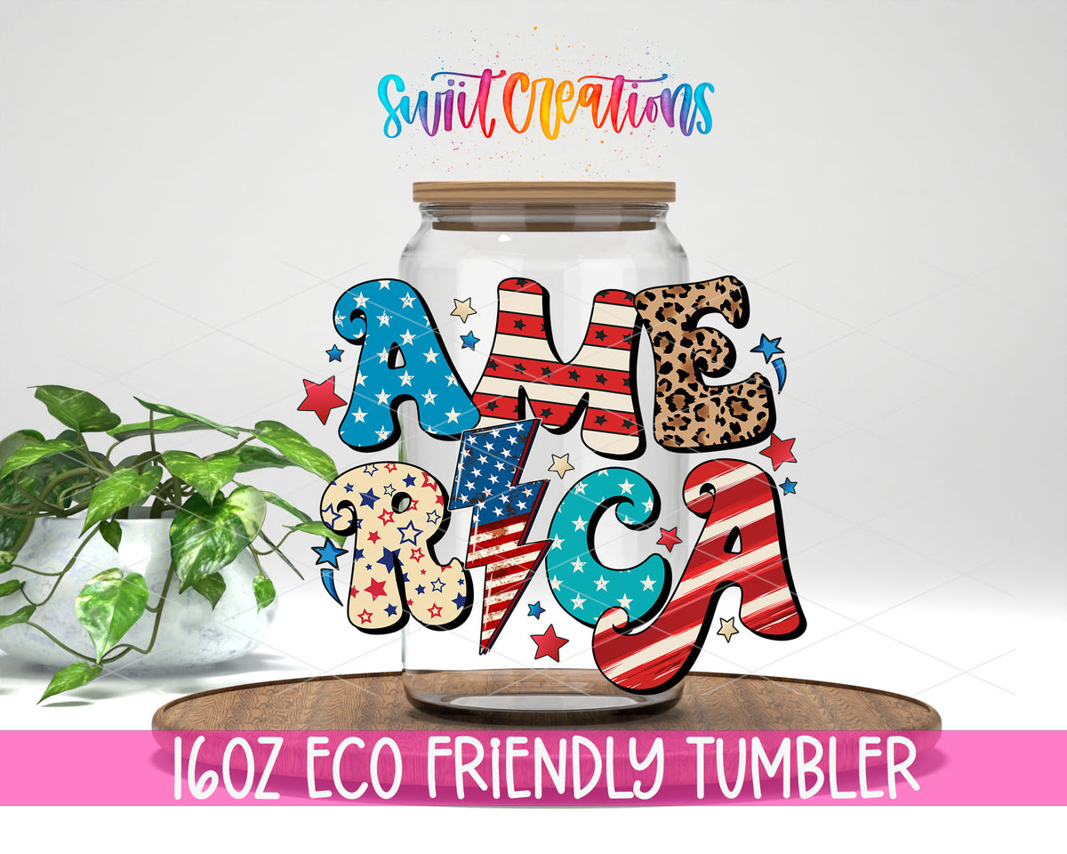America Patchwork design on a 16 oz clear glass tumbler with bamboo lid