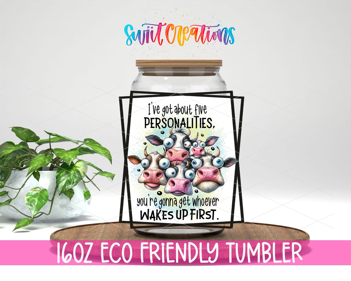 Five Personalities Cow design on a 16 oz clear glass tumbler with bamboo lid