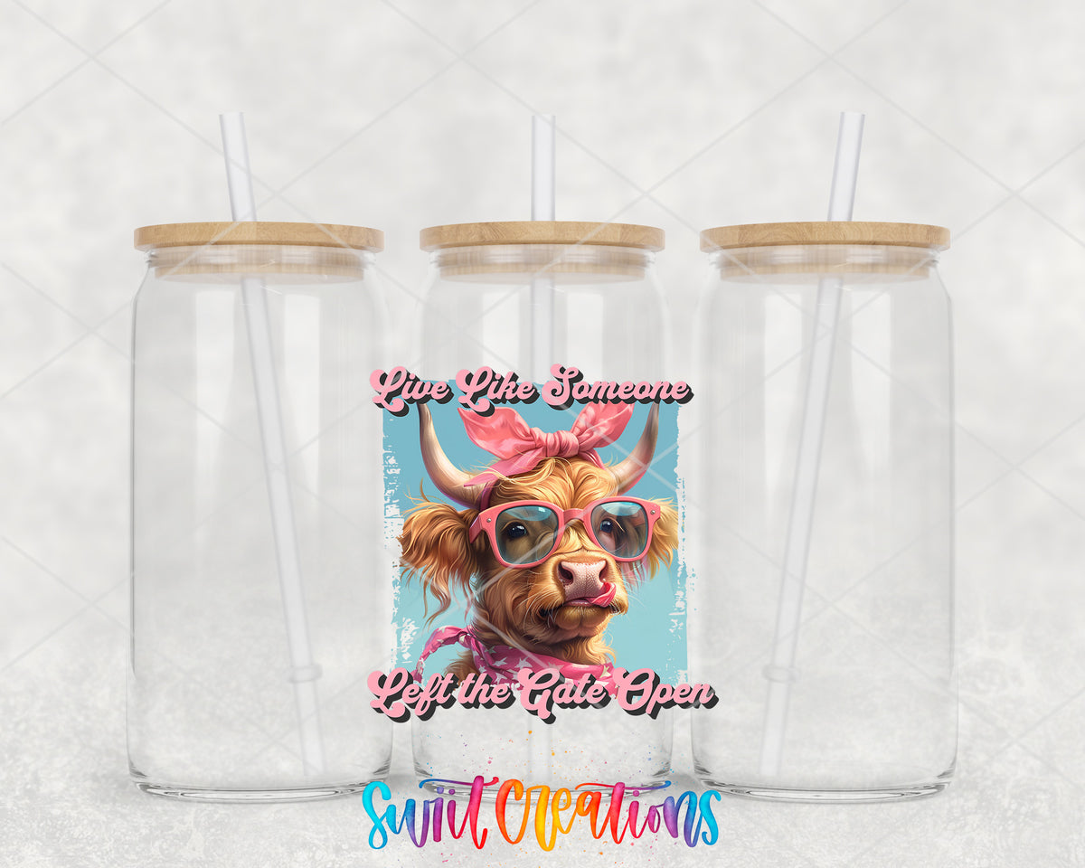 Live Like Someone Left the Gate Open clear glass tumbler group mockup with bamboo lids and straws