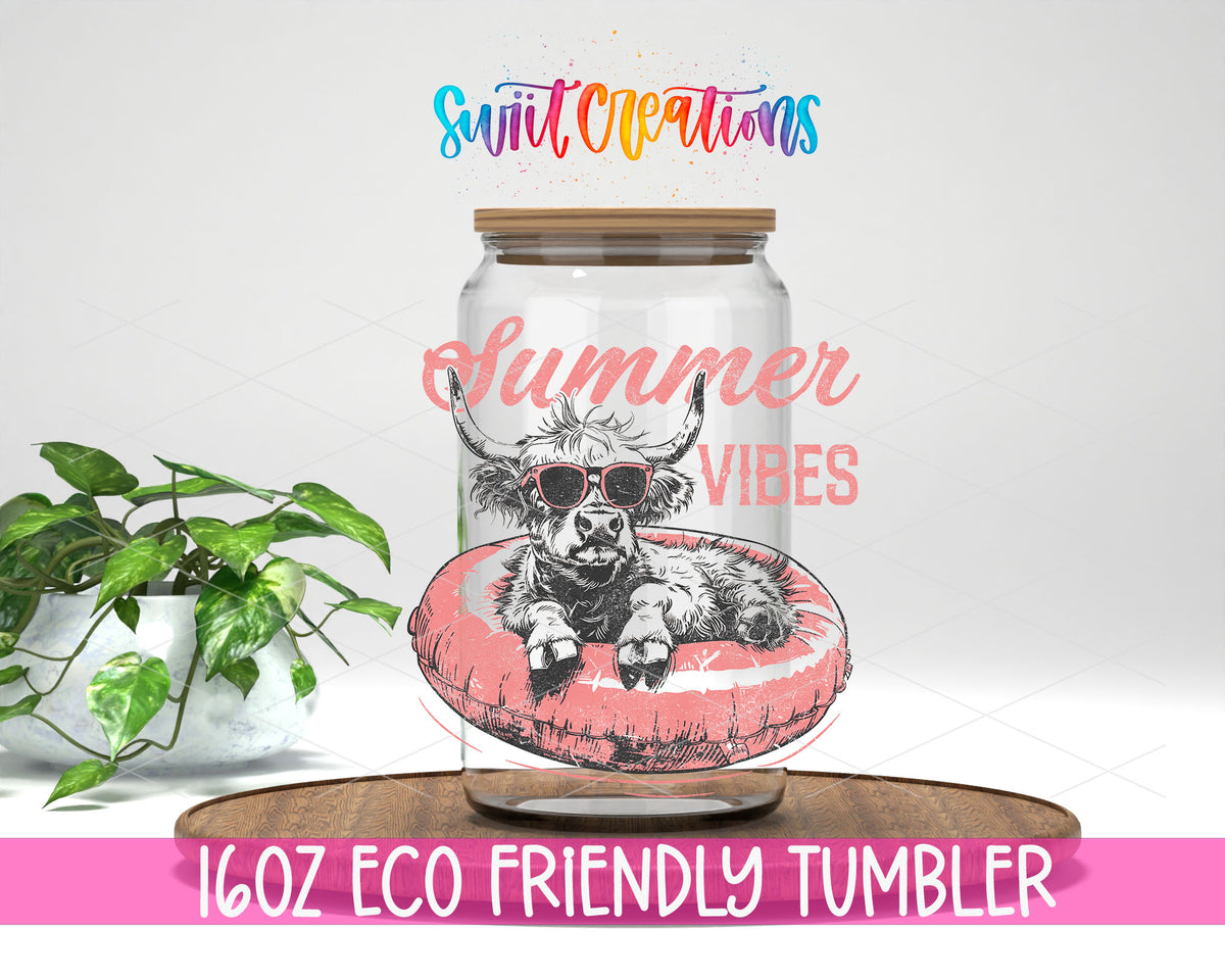 Summer Vibes Cow Retro design on a 16 oz clear glass tumbler with bamboo lid