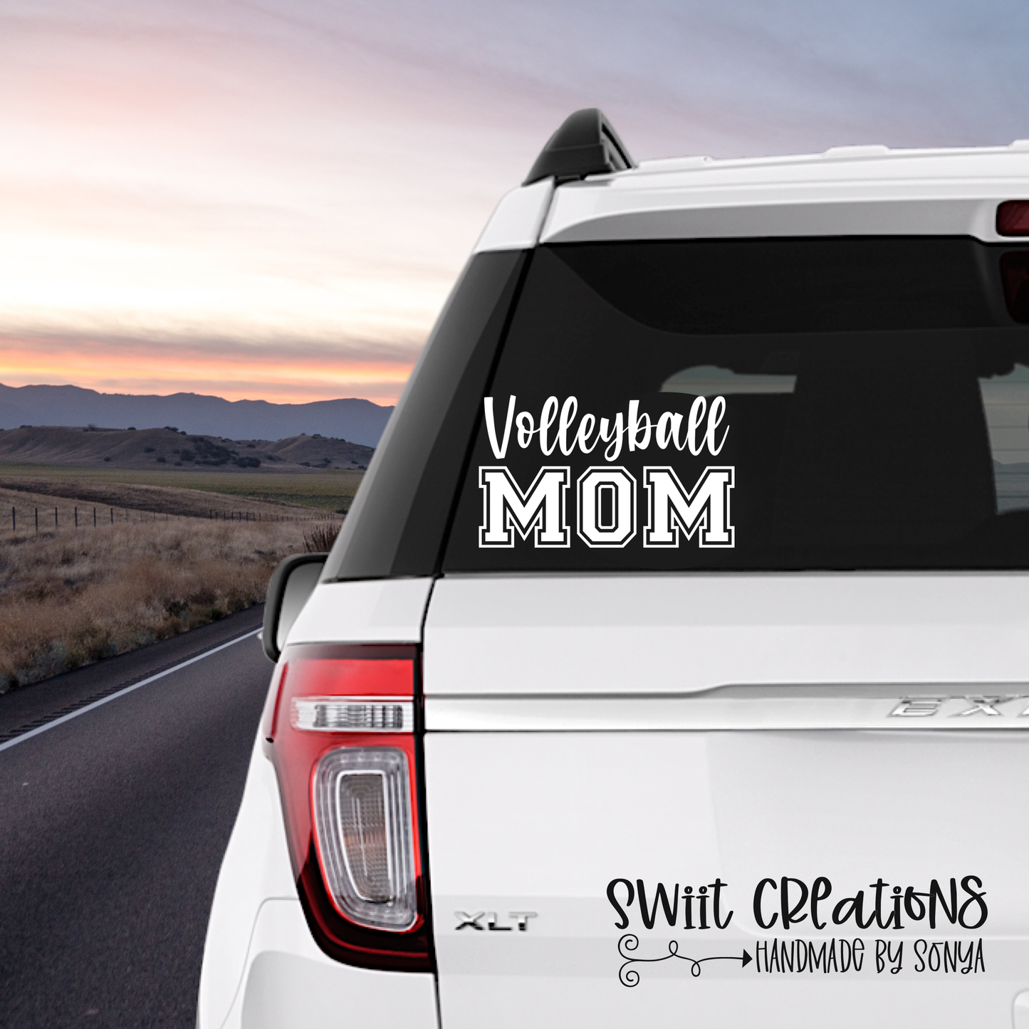 Volleyball Mom Decal (D033)